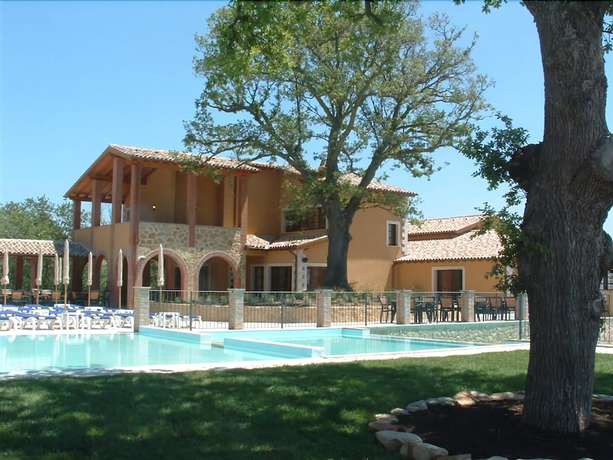 Imagen de la piscina del Hotel Borgo Magliano Resort. Foto 16