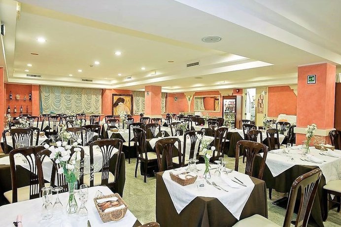 Imagen del bar/restaurante del Hotel Borgo Marina. Foto 6