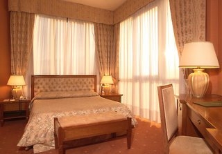 Imagen de la habitación del Hotel Borgo Palace Hotel. Foto 5