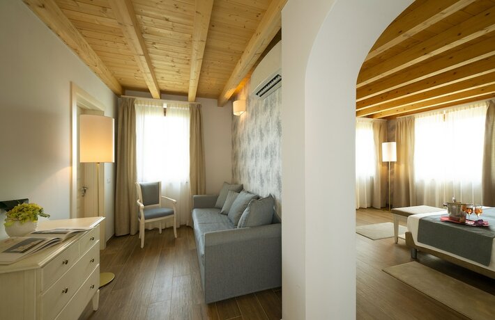 Imagen de la habitación del Hotel Borgo Romantico Relais. Foto 17