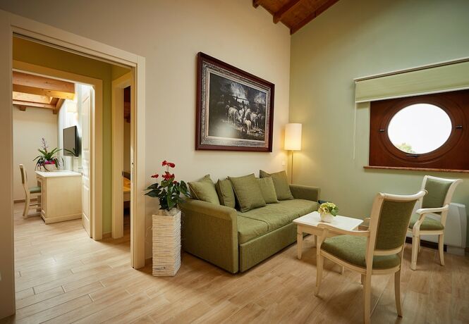 Imagen de la habitación del Hotel Borgo Romantico Relais. Foto 20