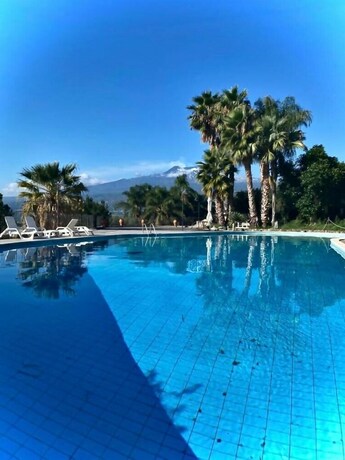 Imagen de la piscina del Hotel Borgo San Biagio. Foto 33