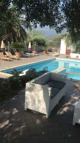 Imagen de la piscina del Hotel Borgo San Biagio. Foto 34