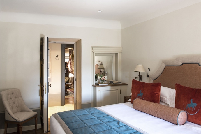 Imagen de la habitación del Hotel Borgo San Felice. Foto 14