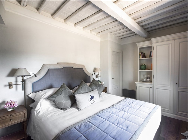 Imagen de la habitación del Hotel Borgo San Felice. Foto 15