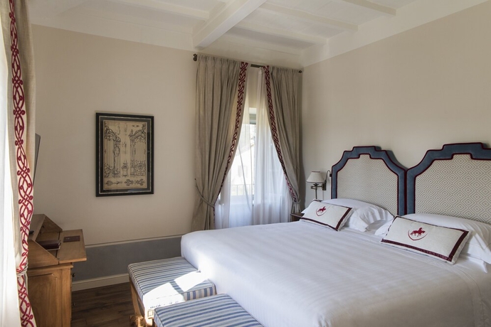 Imagen de la habitación del Hotel Borgo San Felice. Foto 17