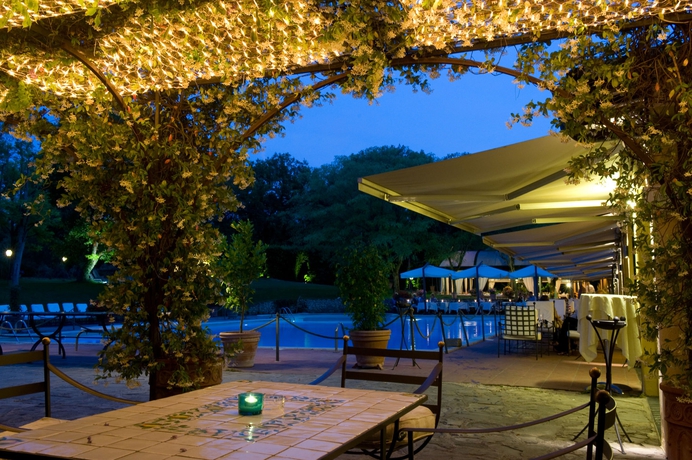 Imagen de los exteriores del Hotel Borgo San Luigi. Foto 10