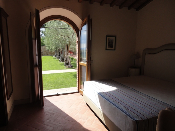 Imagen de la habitación del Hotel Borgo Sant'ambrogio Resort. Foto 3