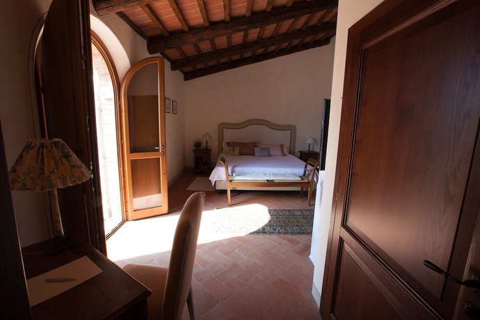 Imagen de la habitación del Hotel Borgo Sant'ambrogio Resort. Foto 5