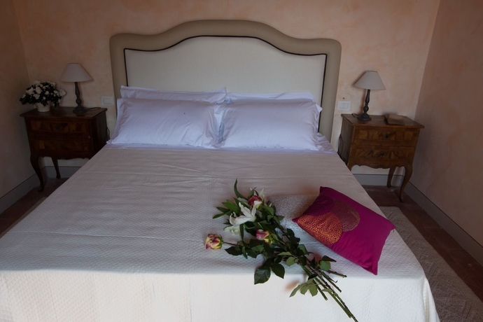 Imagen de la habitación del Hotel Borgo Sant'ambrogio Resort. Foto 7