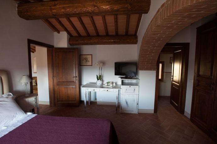 Imagen de la habitación del Hotel Borgo Sant'ambrogio Resort. Foto 9