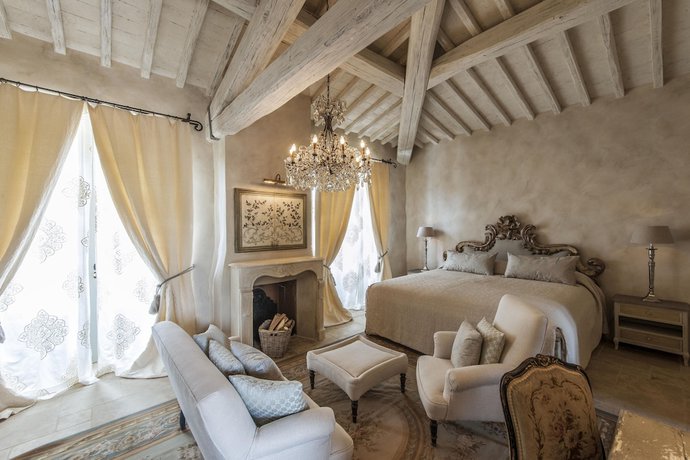Imagen de la habitación del Hotel Borgo Santo Pietro. Foto 15