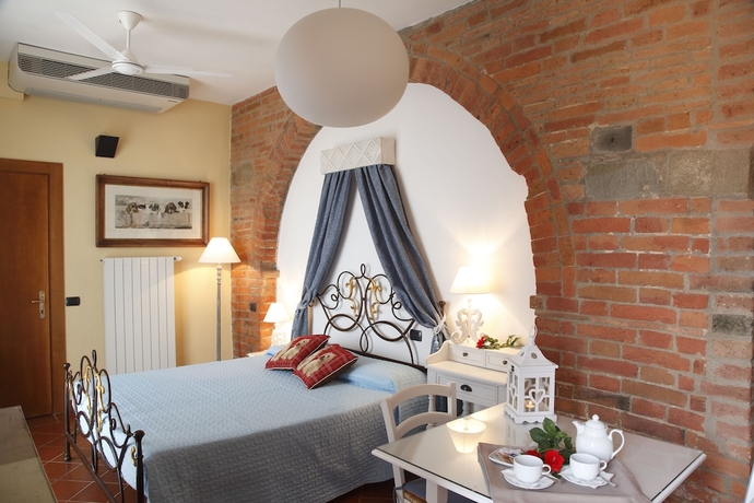 Imagen de la habitación del Hotel Borgo Tre Rose. Foto 6