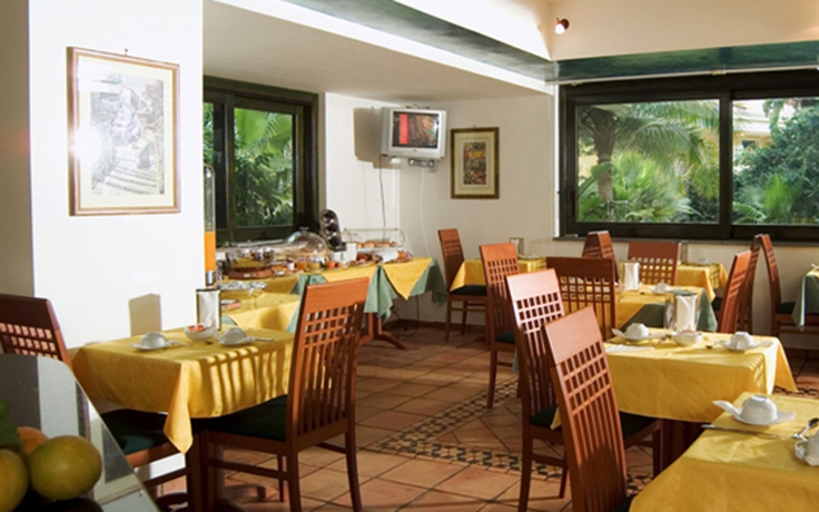 Imagen del bar/restaurante del Hotel Borgo Verde, Catania. Foto 5