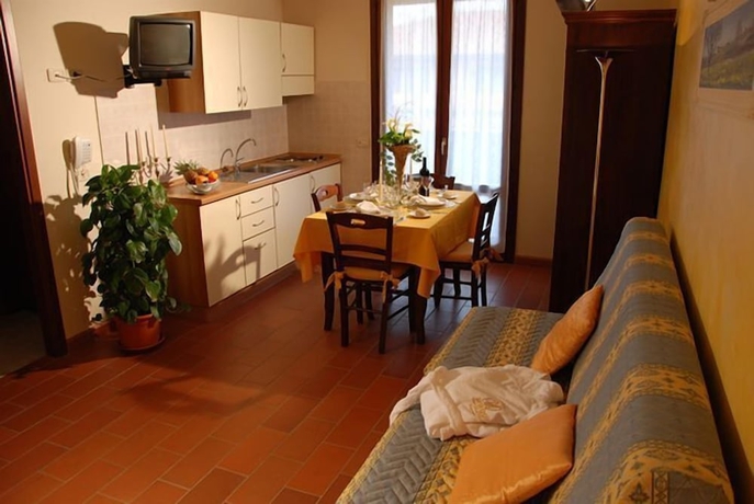 Imagen de la habitación del Hotel Borgo degli Olivi. Foto 17