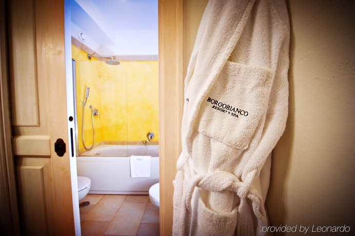 Imagen general del Hotel Borgobianco Resort and Spa Polignano - Mgallery. Foto 2