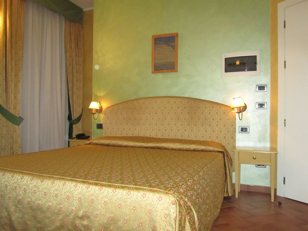Imagen de la habitación del Hotel Borgovico. Foto 4