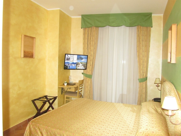 Imagen de la habitación del Hotel Borgovico. Foto 7