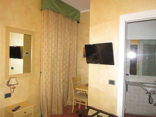 Imagen de la habitación del Hotel Borgovico. Foto 15