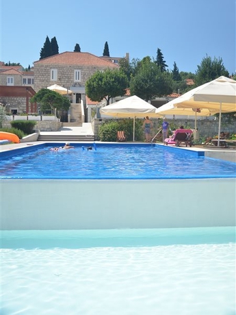 Imagen general del Hotel Borik. Foto 10