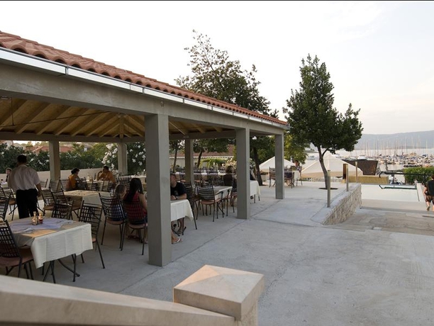 Imagen general del Hotel Borik. Foto 14