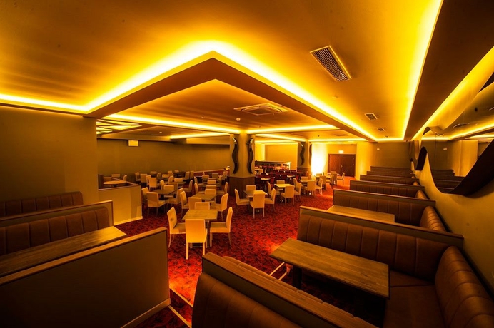 Imagen de los interiores del Hotel Boris. Foto 14