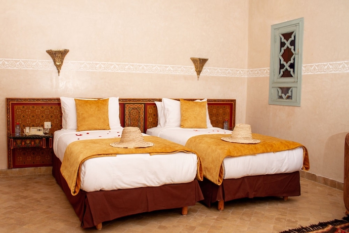 Imagen de la habitación del Hotel Borj Des Cascades. Foto 13