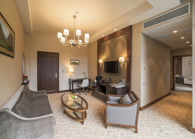 Imagen de los interiores del Hotel Borjomi Likani To Borjomi Likani Health and Spa Centre. Foto 11