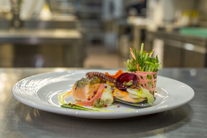 Imagen del bar/restaurante del Hotel Borjomi Likani To Borjomi Likani Health and Spa Centre. Foto 3