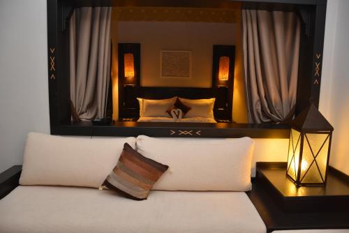 Imagen de la habitación del Hotel Borjs Suites & Spa. Foto 7