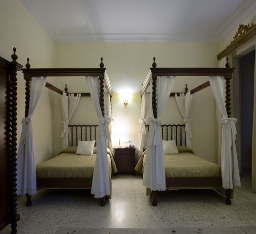 Imagen de la habitación del Hotel Born. Foto 8