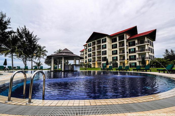 Imagen de la piscina del Hotel Borneo Beach Villas. Foto 9