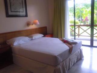 Imagen general del Hotel Borneo Paradise Beach Hotel. Foto 12