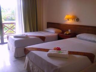 Imagen general del Hotel Borneo Paradise Beach Hotel. Foto 13