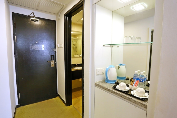 Imagen de la habitación del Hotel Borneo Royale. Foto 8