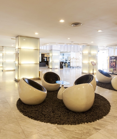 Imagen de los interiores del Hotel Borneo Royale. Foto 16