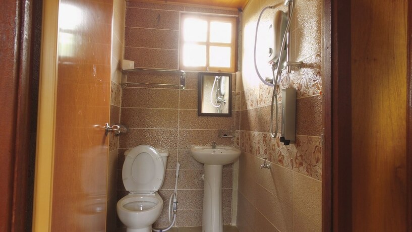 Imagen general del Hotel Borneo Tree House. Foto 16