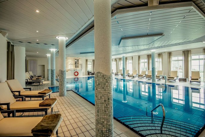 Imagen de la piscina del Hotel Bornm&uuml;hle. Foto 20