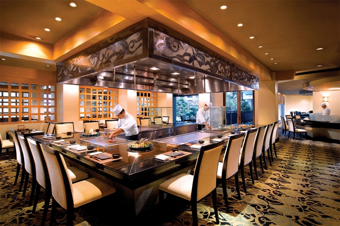 Imagen del bar/restaurante del Hotel Borobudur Jakarta. Foto 3