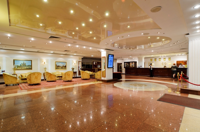 Imagen de los interiores del Hotel Borodino. Foto 13