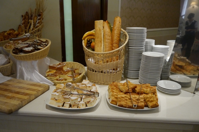 Imagen del bar/restaurante del Hotel Borodino. Foto 2