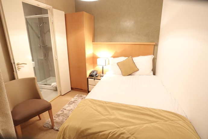 Imagen de la habitación del Hotel Boronali. Foto 7