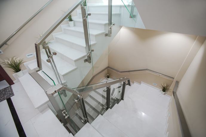 Imagen de los interiores del Hotel Borova, KORCE. Foto 20