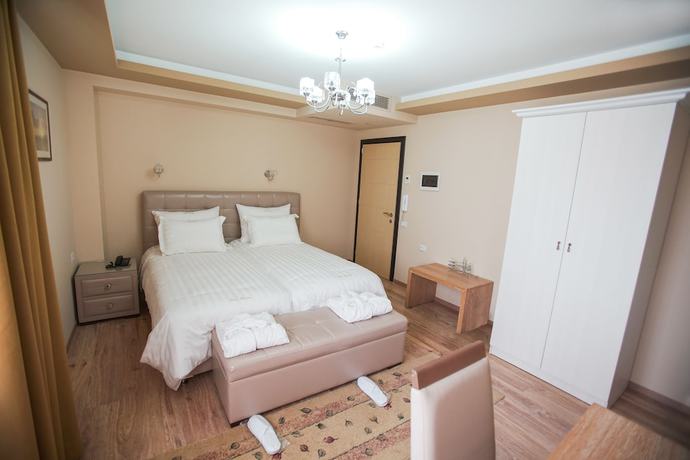 Imagen de la habitación del Hotel Borova, KORCE. Foto 11