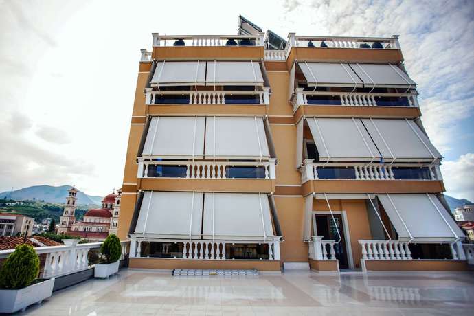 Imagen general del Hotel Borova, KORCE. Foto 4