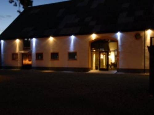 Imagen de los exteriores del Hotel Borrby. Foto 8