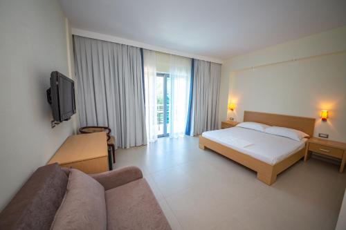 Imagen de la habitación del Hotel Borshi. Foto 14