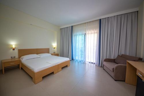 Imagen de la habitación del Hotel Borshi. Foto 18