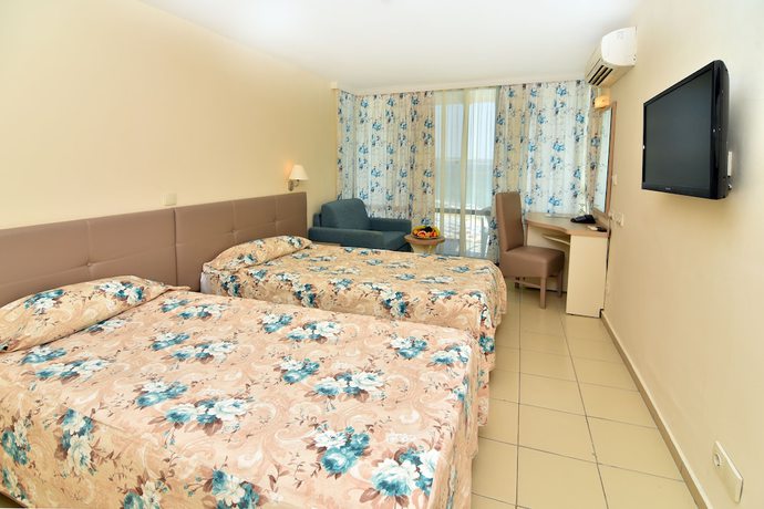 Imagen de la habitación del Hotel Boryana, Albena. Foto 5