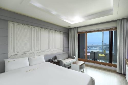 Imagen de la habitación del Hotel Boryeong BonGaya. Foto 17